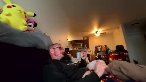 kazper341984 online show from April 4, 2026, 1:19 pm