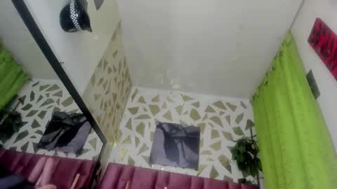 KAZSANDRAH online show from November 9, 2025, 2:21 am