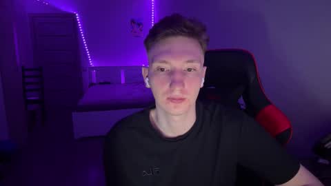 Snapshot of kazuha__1 chatting on January 18, 2026, 12:53 pm Fox online show from January 18, 2026, 12:53 pm