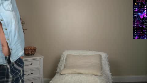 EliandKylie online show from December 31, 2024, 7:31 am