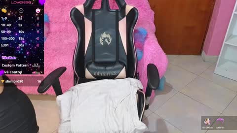 keeiity_moon online show from January 24, 2025, 2:08 pm