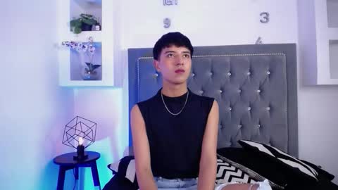 Snapshot of keen_nico chatting on February 1, 2026, 12:48 pm nico online show from February 1, 2026, 12:48 pm