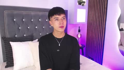 Snapshot of keen_nico chatting on February 22, 2026, 12:47 pm nico online show from February 22, 2026, 12:47 pm