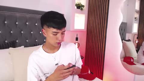 Snapshot of keen_nico chatting on February 23, 2026, 12:24 pm nico online show from February 23, 2026, 12:24 pm