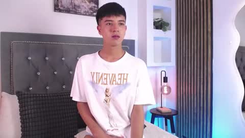 Snapshot of keen_nico chatting on February 26, 2026, 1:10 pm nico online show from February 26, 2026, 1:10 pm