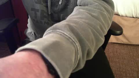 keepitreal098 online show from March 2, 2025, 4:50 am