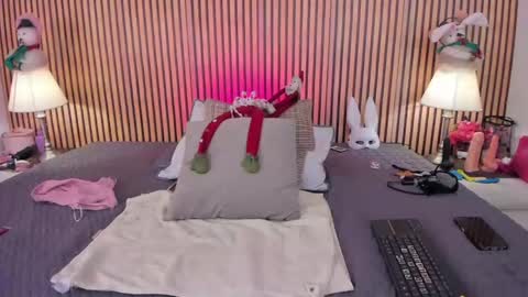 keeyla stone online show from December 22, 2025, 9:12 pm