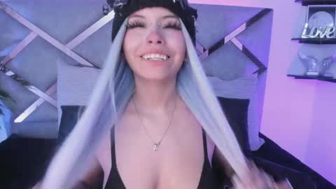 Keidy Monday to Saturday from 200 pm to 810pm  UTC-5 Colombia Time online show from September 13, 2025, 7:13 pm