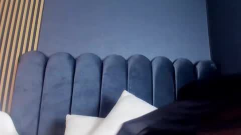 keila online show from November 5, 2025, 9:59 pm