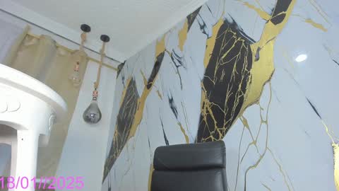 Keila  online show from January 18, 2025, 11:22 pm