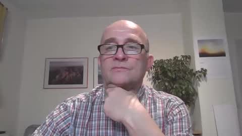 keilie1 online show from December 25, 2024, 7:56 pm