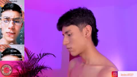 Alejandro Gonzalez online show from September 17, 2025, 11:06 pm