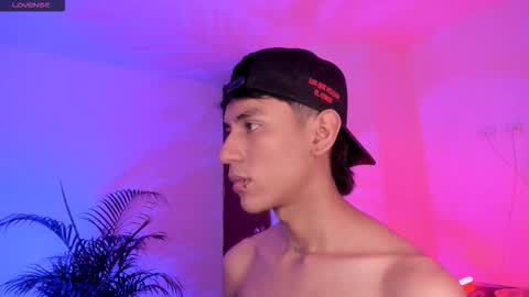 Alejandro Gonzalez online show from October 2, 2025, 6:42 am