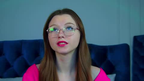 Keira online show from February 9, 2025, 4:07 pm