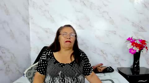   online show from November 6, 2025, 12:06 pm