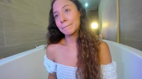 Snapshot of keiry_gonzalez11_aws chatting on September 21, 2025, 1:40 am keiry_gonzalez11_aws online show from September 21, 2025, 1:40 am