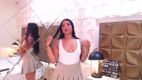 Snapshot of keisycamer chatting on January 13, 2026, 1:38 pm keisy Girl online show from January 13, 2026, 1:38 pm