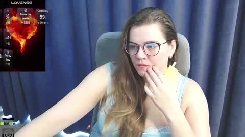 Snapshot of kellielowie chatting on March 4, 2025, 8:13 am kellielowie online show from March 4, 2025, 8:13 am