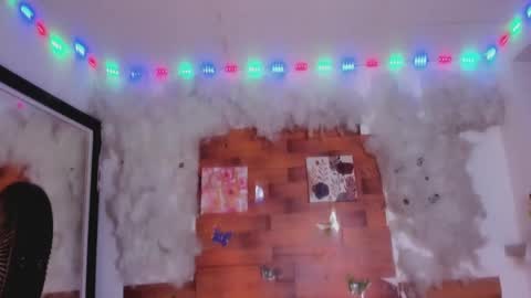 kelly__thomson online show from February 16, 2025, 12:54 pm