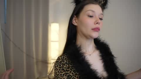  KELLY  online show from December 30, 2024, 10:10 am