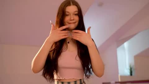  KELLY  online show from February 25, 2025, 10:37 am