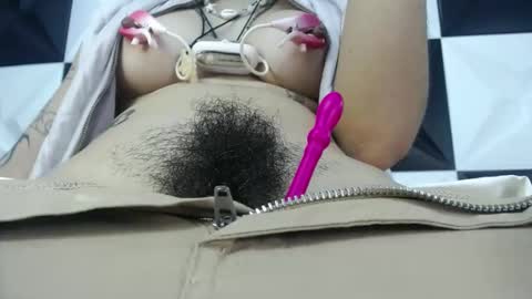 Snapshot of kelly_queenpussy chatting on February 5, 2025, 1:44 pm KEY online show from February 5, 2025, 1:44 pm