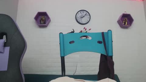 Snapshot of kelly_queenpussy chatting on March 2, 2025, 8:40 pm KEY online show from March 2, 2025, 8:40 pm