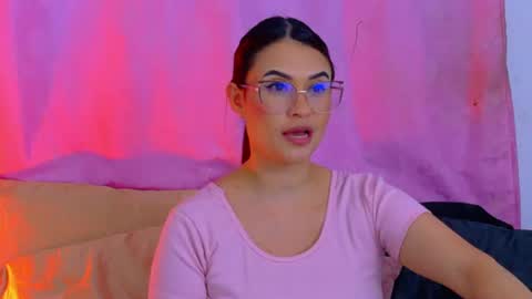 elena online show from June 22, 2026, 3:25 am