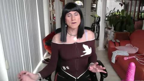 kellyanne Lynn but please call me fucktoy online show from January 8, 2025, 5:48 pm