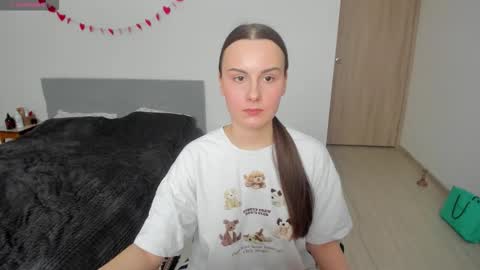 Snapshot of kellycartie chatting on February 17, 2026, 12:01 pm Im Kelly online show from February 17, 2026, 12:01 pm