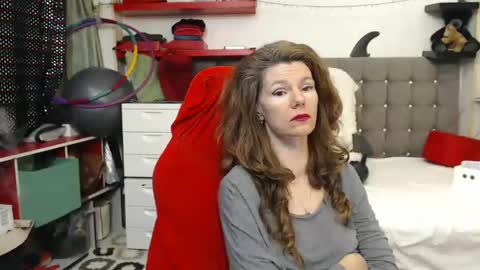 kelly online show from February 11, 2025, 7:16 pm