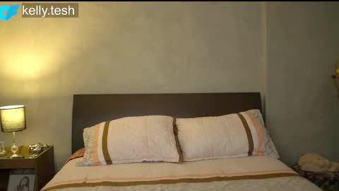 Kelly online show from April 19, 2026, 4:01 am