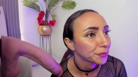 Snapshot of kelsey_foxyy chatting on February 20, 2025, 9:42 pm Kelsey online show from February 20, 2025, 9:42 pm
