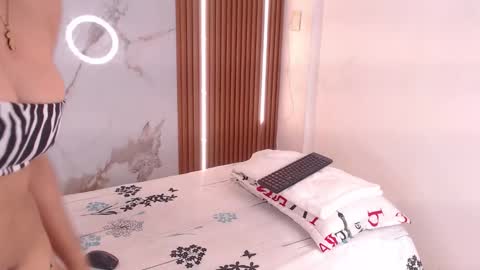 Snapshot of kelsiee_hills chatting on February 25, 2026, 12:04 pm Samanta online show from February 25, 2026, 12:04 pm