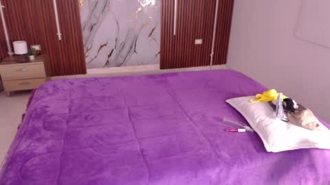 Snapshot of kelsiee_hills chatting on March 1, 2026, 11:56 am Samanta online show from March 1, 2026, 11:56 am