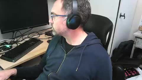 kelvin06133 online show from March 11, 2025, 9:37 pm