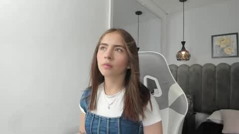 Snapshot of kely_morgan chatting on May 15, 2026, 11:06 am Kely online show from May 15, 2026, 11:06 am