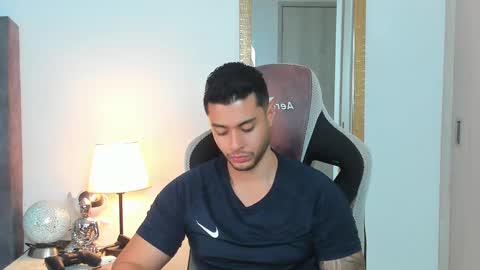 ken_mailik online show from November 21, 2025, 3:05 am