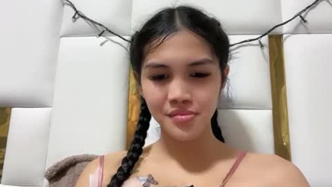 kendal_06 online show from November 17, 2025, 7:47 am