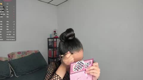 Snapshot of kendalgrey01 chatting on January 4, 2025, 2:14 pm Kendal online show from January 4, 2025, 2:14 pm