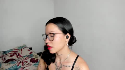 Snapshot of kendalgrey01 chatting on January 6, 2026, 3:27 pm Kendal online show from January 6, 2026, 3:27 pm