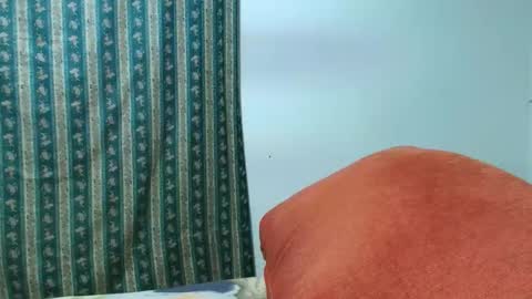 kendalkitty1 online show from January 11, 2026, 8:47 pm