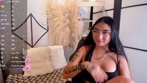 Snapshot of kendallmeyers chatting on April 13, 2026, 4:40 am Kendall Meyers online show from April 13, 2026, 4:40 am