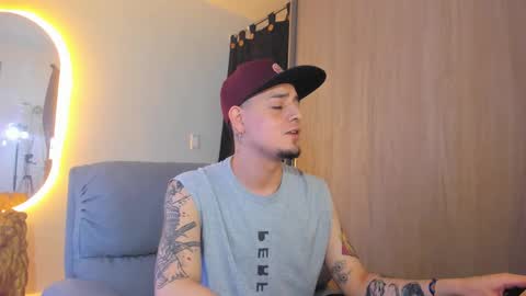 kendel_dimitri online show from January 30, 2025, 4:27 am