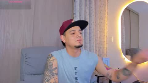 kendel_dimitri online show from November 25, 2025, 6:35 am