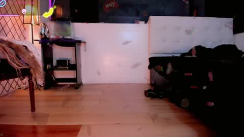 Snapshot of kendra_bailey chatting on June 25, 2026, 3:17 am Kendra Bailey online show from June 25, 2026, 3:17 am
