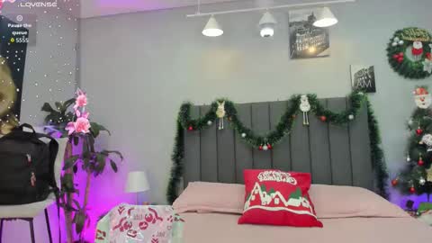 Snapshot of kendra_london chatting on November 28, 2025, 11:02 am Kendra London online show from November 28, 2025, 11:02 am