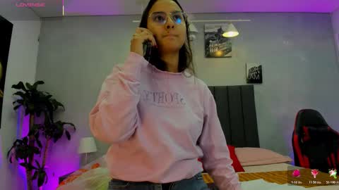 Snapshot of kendra_london chatting on January 8, 2026, 1:24 pm Kendra London online show from January 8, 2026, 1:24 pm