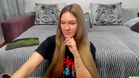 Kendra online show from October 17, 2025, 1:20 am