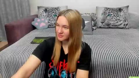 Kendra online show from November 24, 2025, 11:37 pm